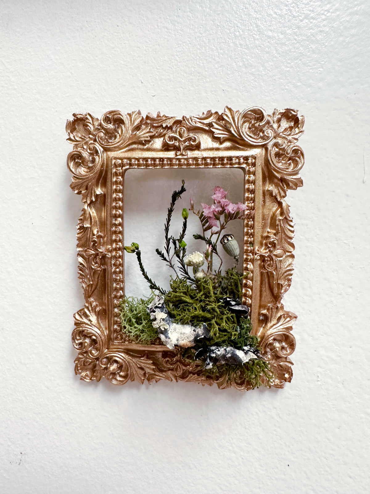 Miniature Vintage Flora